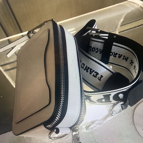 Marc Jacobs Small Snapshot Shoulder Bag - Picture 3 of 8